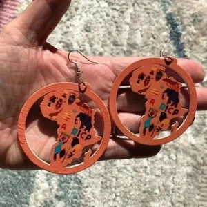 Colorful Africa Ethnic Women’s Ladies Large Wood Wooden Drop Earrings NWT